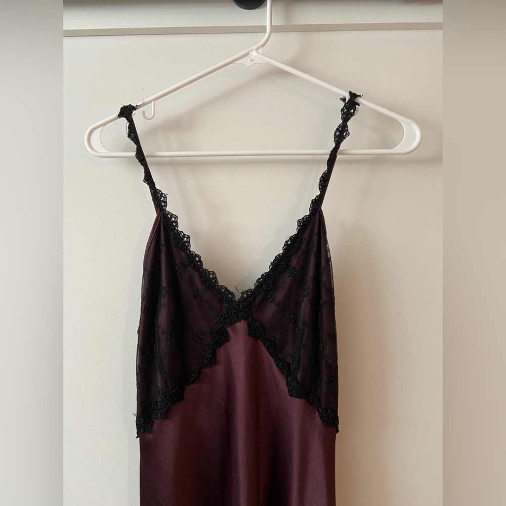 Elegant Burgundy Lace Trim Dress
